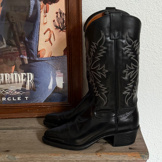 Classic Black Texas Cowboy Boots - Men’s 8 / Women’s 9.5