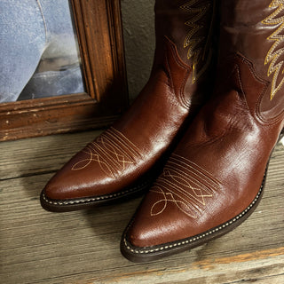 Redwood Brown Cowboy Boots - Men’s 7.5 / Women’s 9