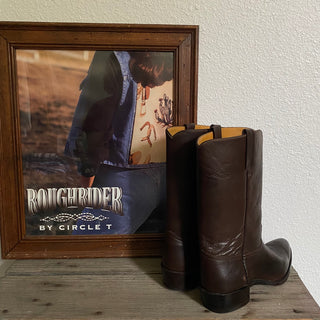 Brown Texas Cowboy Boots - Men’s 10 / Women’s 11.5
