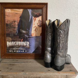 Grey Texas Cowboy Boots - Men’s 7 / Women’s 8.5 & Men’s 8 / Women’s 9.5