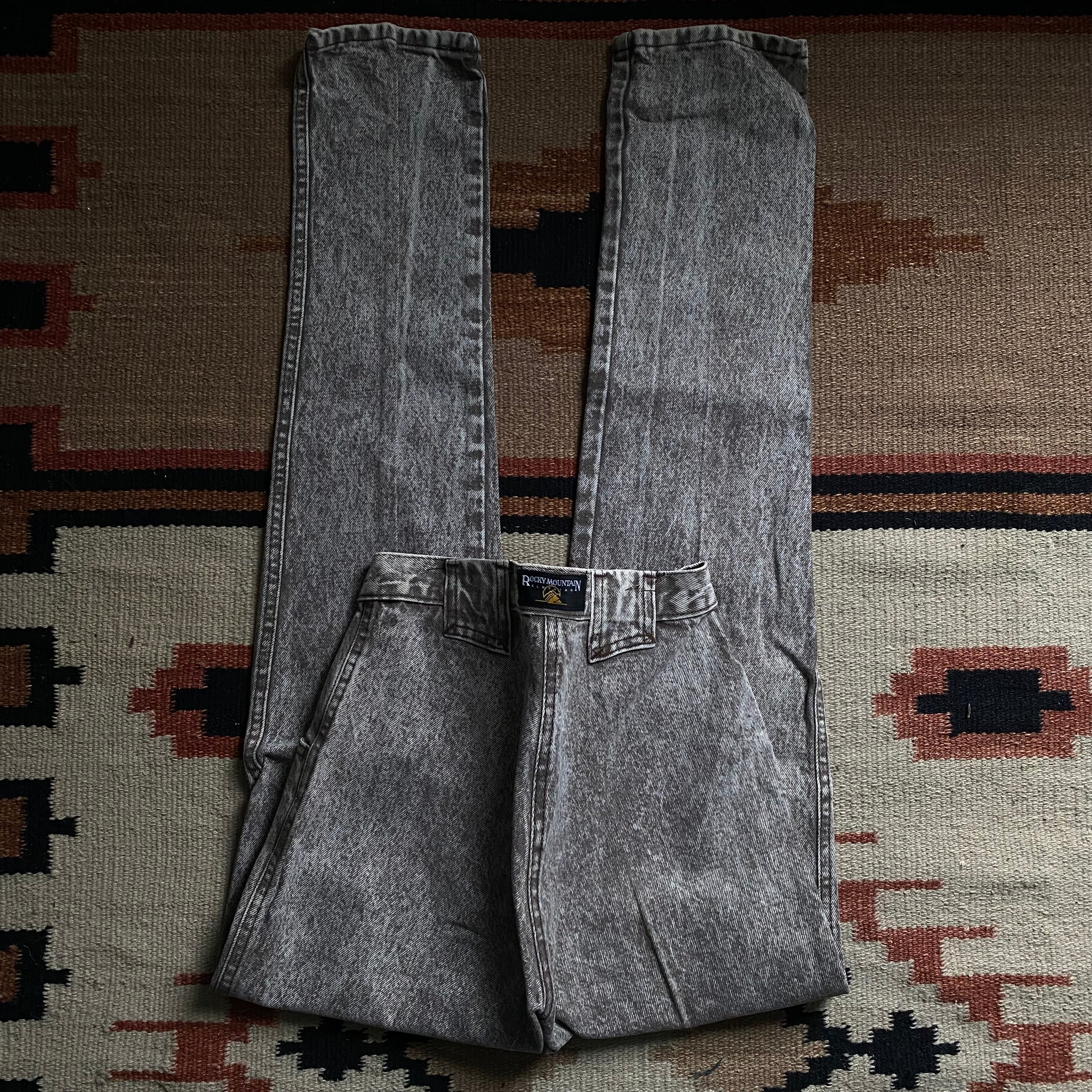 Stone Wash Rockies 23”