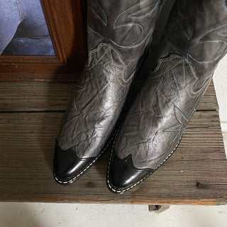 Grey Texas Cowboy Boots - Men’s 7 / Women’s 8.5 & Men’s 8 / Women’s 9.5