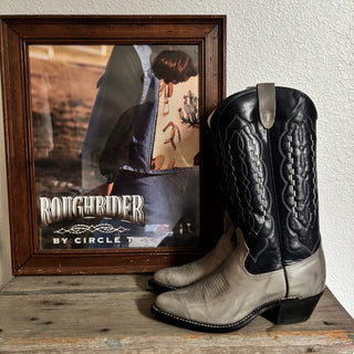 Embroidered Texas Cowboy Boots - Men’s 7.5 / Women’s 9