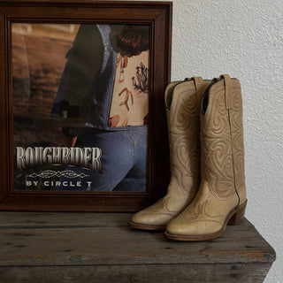 Cream Texas Cowboy Boots - Women’s 6