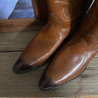 Black Toe Cowboy Boots - Women’s 9