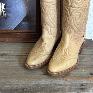 Cream Texas Cowboy Boots - Women’s 6