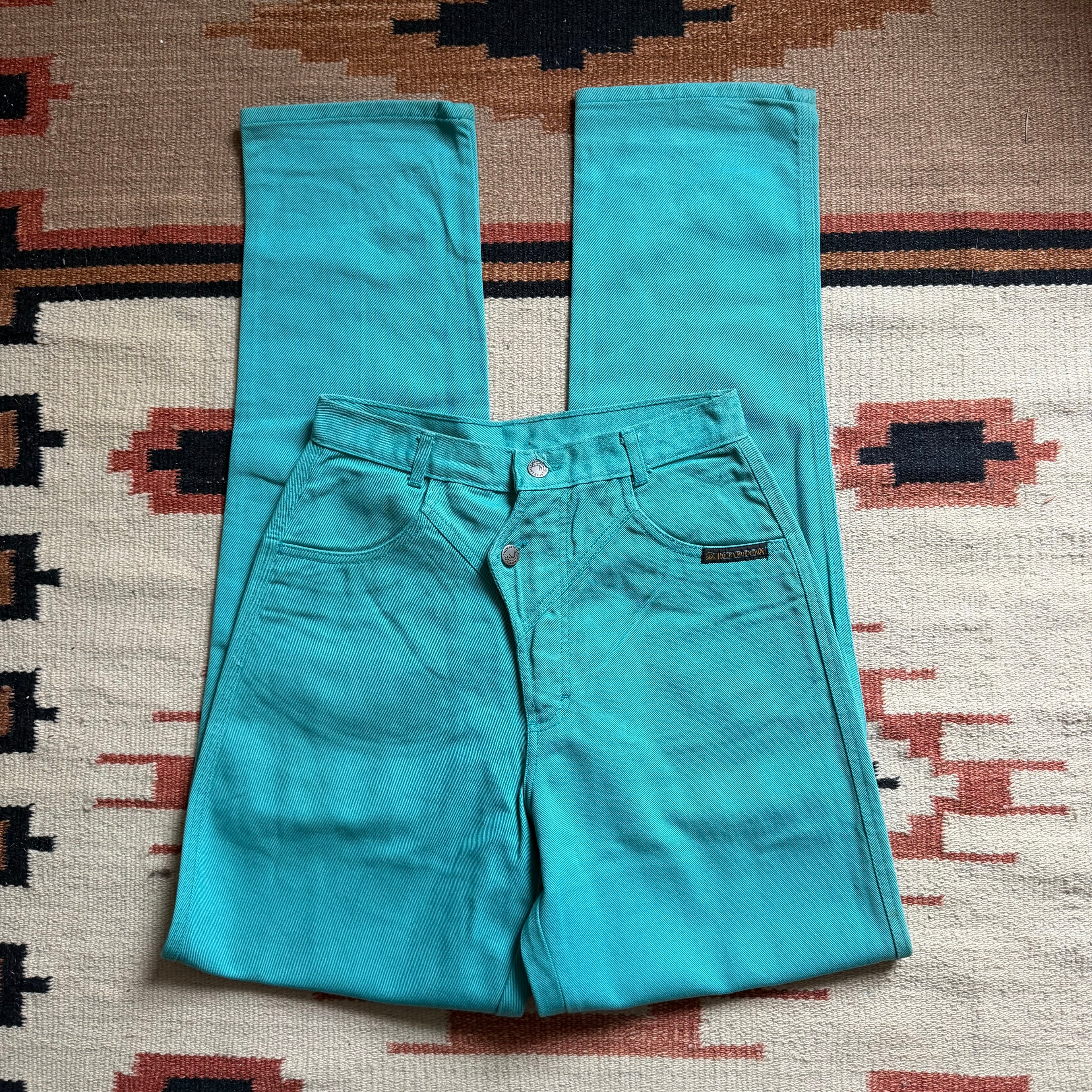 Turquoise Rockies 29”