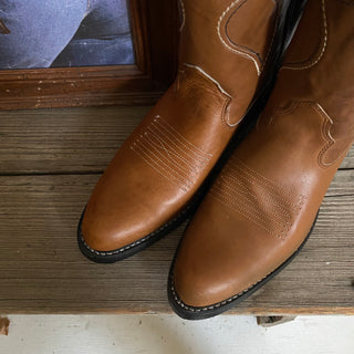 Classic Brown Cowboy Boots - Women’s 8.5