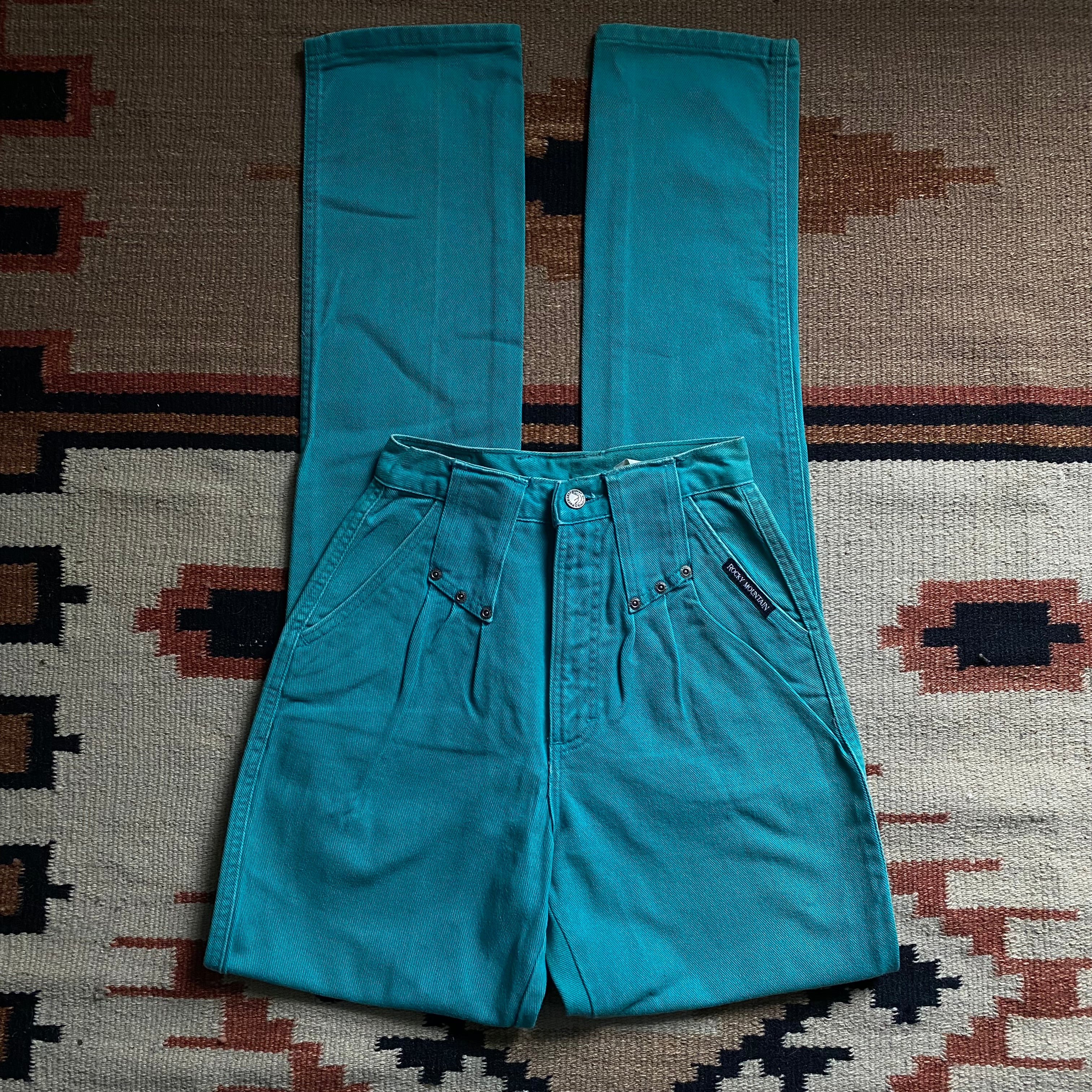 Turquoise Rockies 24”