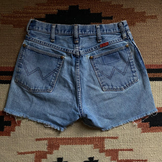 Vintage Lightwash Wrangler Cut Off Shorts 26 inch waist for Women