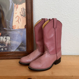 Bubblegum Pink Cowboy Boots - Women’s 7.5