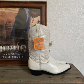 White Laredo Cowboy Boots - Women’s 8.5
