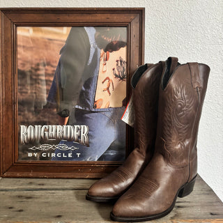 Brown Texas Cowboy Boots - Men’s 9 / Women’s 10.5