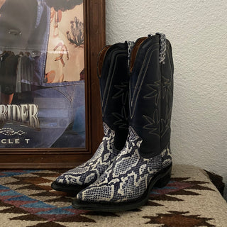 Snake Pattern Texas Cowboy Boots - Women’s 5.5