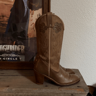 Vintage Flower Leather Acme Cowboy Boots, Women's 6.5