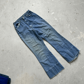 Light Wash 70s Flare Wranglers 25 inch waist for Women